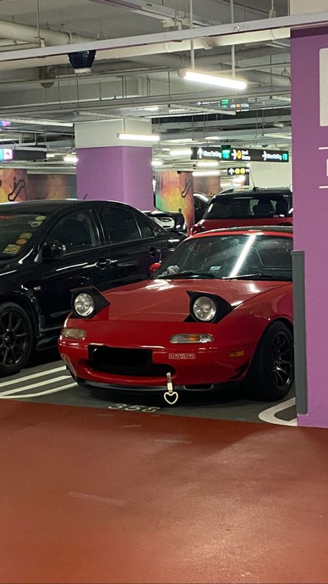 red car, miata, cute car, instagramstory Red Miata Aesthetic, Red Miata, Miata Interior, Miata 1990, Miata Car, Mx5 Miata, Rear Mirror, Mazda Mx5 Miata, Miata Mx5