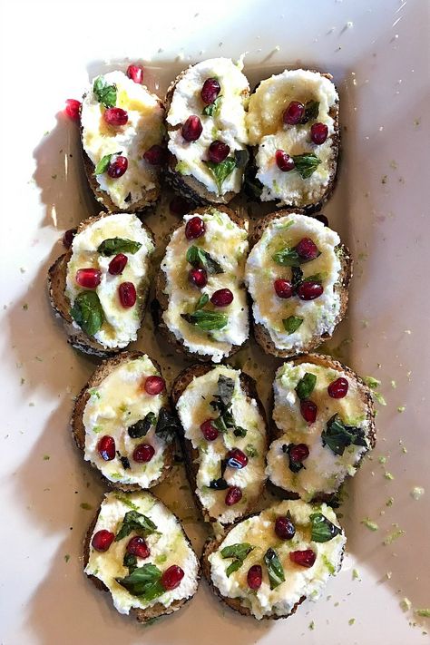 Honey-Lime Ricotta Bruschetta Recipe Ricotta Bruschetta, Toast In The Oven, Bruschetta Recipe, Holiday Appetizer, Favorite Dips, Amazing Appetizers, Honey Lime, Christmas Menu, Appetizer Salads