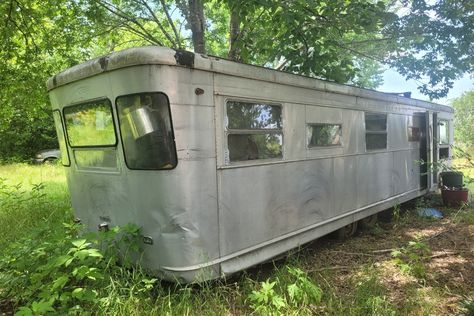 1950 Spartan Royal Mansion in Jewett, TX Royal Mansion, Spartan Trailer, Used Rvs For Sale, Used Rvs, Plumbing System, Vintage Trailers, Rvs For Sale, Wood Interiors, Tin Can