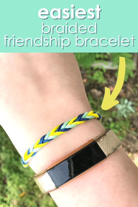 Easiest Friendship Bracelets To Make, Simple Woven Bracelet, Easy Woven Bracelets, Quick And Easy Friendship Bracelets, How To Make A Bracelet Easy, How To Tie Friendship Bracelets On Wrist, How To Make Easy Friendship Bracelets, Easiest Friendship Bracelets, Floss Bracelets Patterns Easy