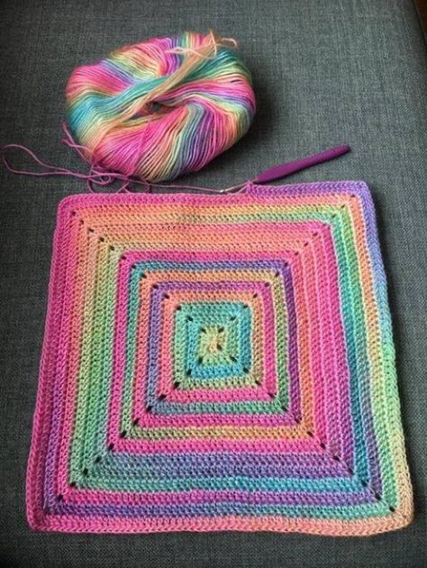 Solid Granny Square for Beginners - Free Pattern Endless Granny Square, Giant Granny Square Pattern, Solid Granny Square Blanket Pattern Free, Full Granny Square Pattern, Variegated Granny Square, Crochet Solid Granny Square Pattern Free, Granny Square Blanket For Beginners, Solid Granny Square Pattern Free, Solid Granny Square Blanket