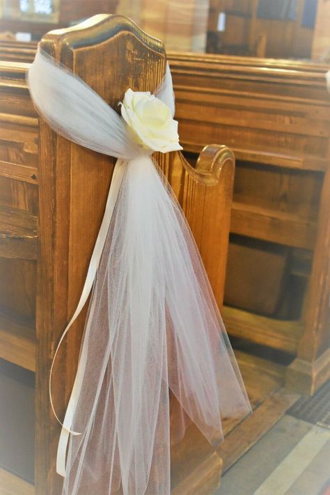 Church Pew Decorations, Wedding Pew Decorations, Decorations On A Budget, Church Aisle, Wedding Church Decor, Pew Decorations, Wedding Pews, Aisle Decorations, Pew Ends