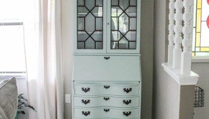 Vintage Secretary Desk Makeover Ideas - Within the Grove Vintage Secretary Desk Makeover, Secretary Desk Makeover Ideas, Desk Makeover Ideas, Secretary Desk Makeover, Vintage Secretary Desk, Vintage Secretary, Yard Sale Finds, Desk Makeover, Secretary Desk