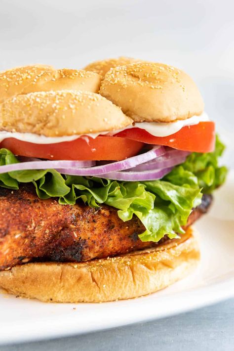 Grilled Cajun Chicken Sandwiches Cajun Chicken Sandwich, Cajun Chicken Burger, Cajun Chicken Breast, Lettuce Tomato Sandwich, Grilled Chicken Sandwich Recipes, Chicken Breast Sandwich, Chicken Hamburger, Cajun Chicken Recipes, Chicken Burgers Recipe