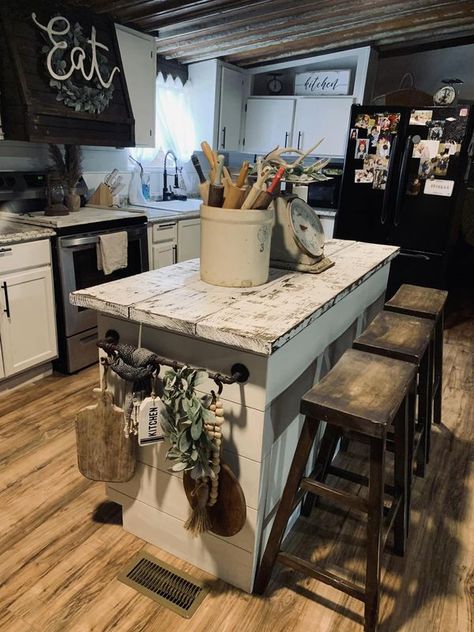 Beth's Country Primitive Home Decor Primitive Decorating Country Kitchens, G Kitchen, Diy Mobile Home Remodel, Mobile Home Remodel, Primitive Country Kitchen, Americana Home, Primitive Kitchen Decor, Primitive Home Decor, Remodeling Mobile Homes