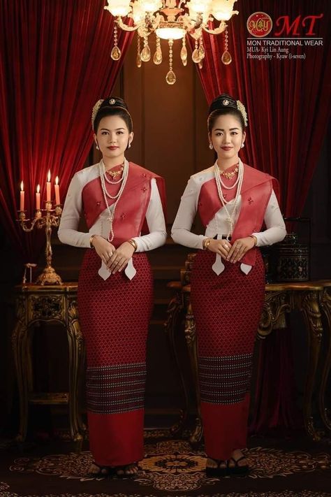 Mon Traditional Dress Myanmar, Thingyan Myanmar, Kayin State, Debut Photoshoot, Wedding Dress Sketches, Traditional Dresses Designs, Fashion Drawing Tutorial, Myanmar Dress Design, Myanmar Dress