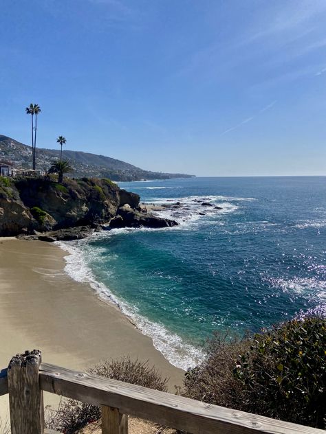 California Laguna Beach, Laguna Beach Downtown, Cali Beach Aesthetic, Living In California Aesthetic, South California Aesthetic, Laguna Beach California Aesthetic, La Beach Aesthetic, California Lifestyle Aesthetic, Long Beach California Aesthetic