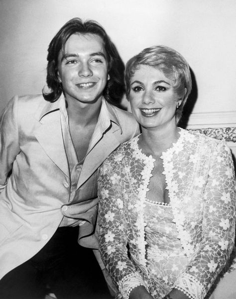 Shirley Jones Opens up about Late Stepson David Cassidy in a Candid Interview David Cassidy Son, Mike Nolan, Kay Lenz, Frank Edwards, The Partridge Family, Musica Disco, Shirley Jones, Estilo Hippy, Katie Cassidy