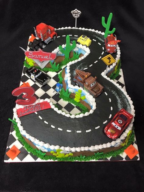 Disney Cars Sheet Cake, Cars Birthday Cake Simple, Levi Birthday, Disney Cars Cake, Cars Birthday Cake, Birthday Cake For Him, Car Cake, Cars Birthday Parties, Cars Birthday