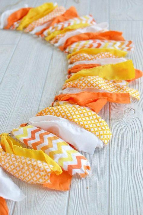 49-Candy-Corn-Crafts-Chic-Style-in-The-Halloween-Spirit-18 Scrap Wreath, Corn Party, Office Tree, Candy Garland, Garland Party Decor, Rag Tie Banner, Candy Corn Crafts, Corn Wreath, Nursery Wedding