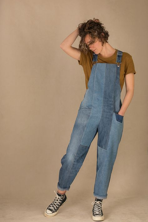 Patsy overalls made from Pre-loved denim - Ready To Sew Diy Overalls, Jumpsuit Diy, Artisanats Denim, Mode Dope, Ropa Upcycling, Denim Refashion, Upcycle Clothes Diy, Look Jean, Make Your Own Clothes