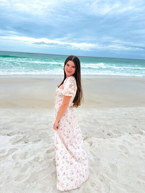 bff beach pic before engagement in long floral dress #cottagecore #beach #beachgirl #beachpics Beach Outfit Long Dress, Poses In Knee Length Dress, Beach Pictures Long Dress, Cottagecore Beach Outfit, Long One Piece Dress Western, One Piece Dress Knee Length, Before Engagement, One Piece Dress Western, One Piece Dress Long