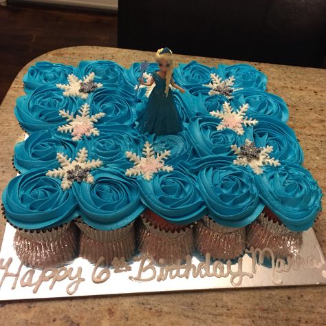 Frozen Elsa pull apart cupcake cake Frozen Cupcake Cake, Frozen Cupcake, Pull Apart Cupcake, Bake Ideas, Bday Stuff, Frozen Cupcakes, Pull Apart Cupcake Cake, Pull Apart Cake, Cake Pulls