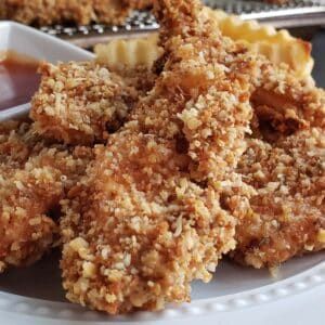 Baked Sourdough Discard Chicken Tenders - Raspberries and Kohlrabi Homemade Chicken Tenders, Baked Chicken Tenders, Chicken Tenderloins, Dough Recipes, Sour Dough, Sourdough Discard, Sourdough Baking, Panko Bread Crumbs, Pie Plate