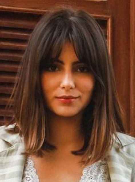 Long Bob With Short Bangs, Bangs And Long Bob, Long Bob Hairstyles With Fringe, Fringe Lob, Lob With Fringe, Medium Choppy Bob, Hairstyles For Plus Size Women, Long Bob With Fringe, French Girl Hair