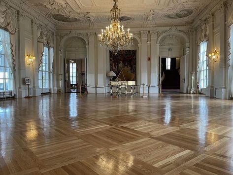 Mansions of the Gilded Age | The refurbished ballroom at Rosecliff, Newport, Rhode Island | Facebook Gilded Age Interiors, Gilded Mansion, White House Rooms, Rosecliff Mansion, English Manor Houses, The Gilded Age, Famous Houses, English Manor, Newport Rhode Island