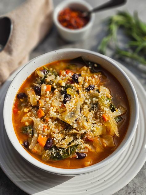 Cabbage Minestrone - Women of Today Canning Cherry Tomatoes, Blueberry Baked Oatmeal, Minestrone Soup Recipe, Canned Cherries, Pasta Salad Italian, Easy Blueberry, Delicious Soup Recipes, Minestrone Soup, Winter Soups