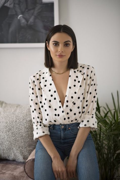 White Polka Dot Blouse Outfit, White Polka Dot Top Outfit, White Polka Dot Shirt Outfit, Polka Dot Shirt Outfit, Polka Dot Blouse Outfit, Polka Dot Top Outfit, Blouse Outfit Work, Simple Aesthetics, Dots Outfit