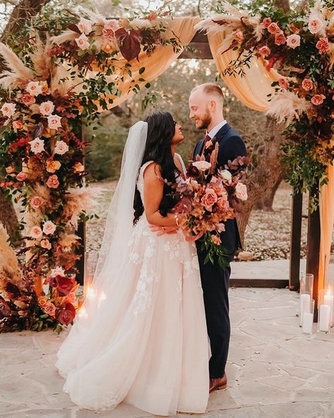 Wedding Decorations Arch, Wedding Ceremony Floral Arch, Irish Wedding Vows, Fall Wedding Arches, Burnt Orange Wedding, Fall Wedding Decor, Fall Wedding Ceremony, Fall Wedding Tables, Bridal Party Outfit