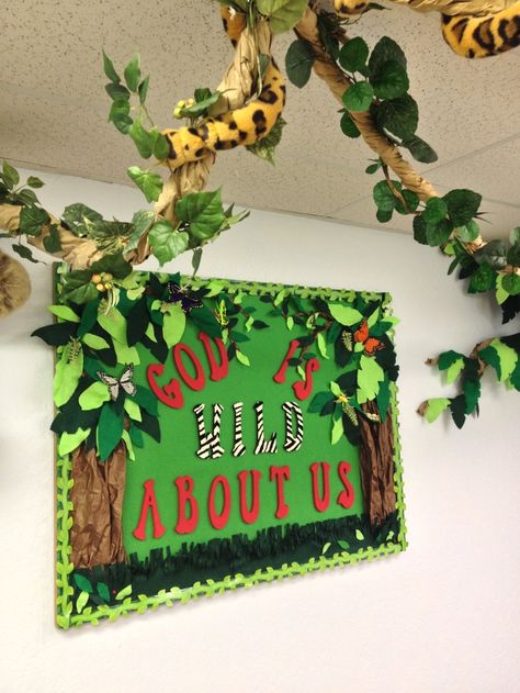 sunday school bulletin boards | Beautiful jungle theme bulletin board Safari Bulletin Boards, Jungle Bulletin Boards, Preschool Jungle, Jungle Theme Classroom, Beautiful Jungle, Bible Camp, Christian Bulletin Boards, Vbs Decorations, Sunday School Rooms