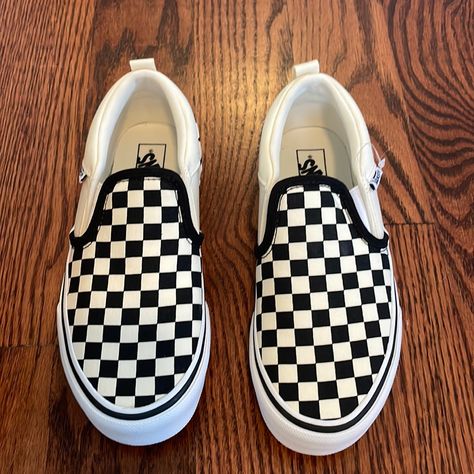 Never Worn In Box Vans Checkered Slip On Size 3 Youth Checkered Vans Outfit, Vans Checkered, Checkered Vans, Vans Outfit, Box Van, Vans Black And White, Shoes Vans, Checker Print, Vans Black