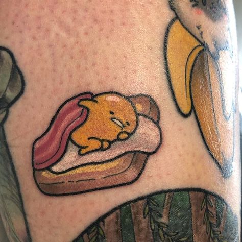 Nicole Draeger on Instagram: “Tiny egg boi for Rochelle 🍳 #gudetama” Gudetama Tattoo, Fnaf Tattoo, Love Heart Tattoo, Rip Tattoo, Strawberry Tattoo, Small Moon Tattoos, Lantern Tattoo, Balloon Tattoo, Rainbow Tattoos