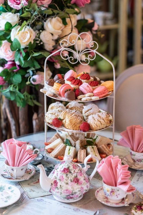 Mother’s Day Tea Party Table Ideas, High Tea Treats, Afternoon Tea Hen Do, English Rose Tea Room, English Tea Room Decor, High Tea Themes Ideas, Tea Party Birthday Snacks, Garden High Tea Party, Flower Tea Party Birthday