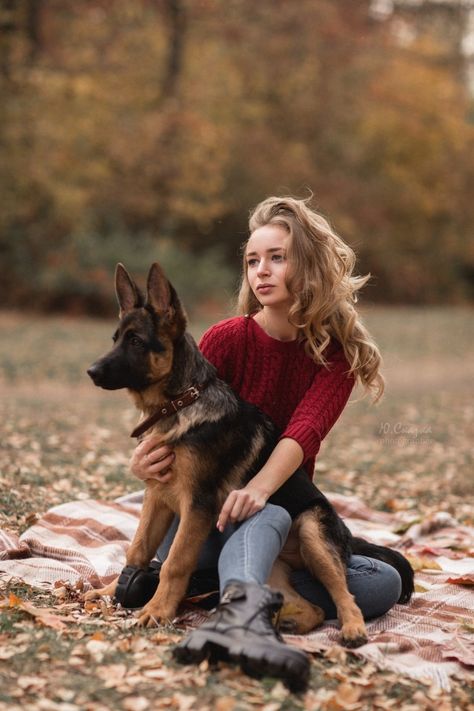 German Shepherd Fall Pictures, Photoshoot With German Shepherd, German Shepherd And Owner Photography, Photo Shoot Ideas With Dogs, Senior Dog Photoshoot Ideas With Owner, Dog Park Photoshoot, German Shepherd Photoshoot, Dog Photography Ideas With Owner, Dog And Owner Photography