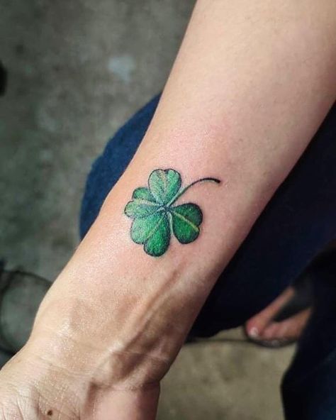 Clover Leaf Tattoo, Four Leaf Clover Tattoo, Clover Tattoo, Leaf Tattoo, Clover Tattoos, Woks, Leaf Clover, Lotus Flower Tattoo, Clover Leaf