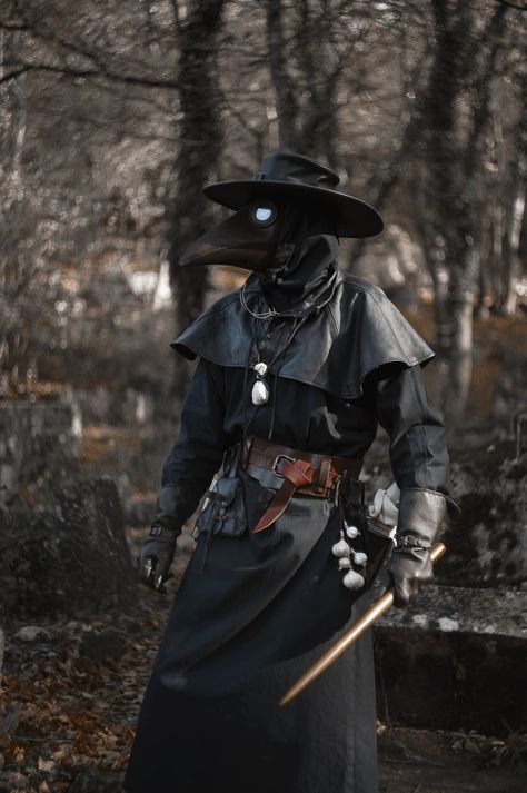 Cool Plague Doctor, Steampunk Doctor, Plague Doctor Costume, Halloween Costumes 2022, Plague Doctors, Plague Mask, Doctor Costume, Doctor Mask, Doctor Outfit