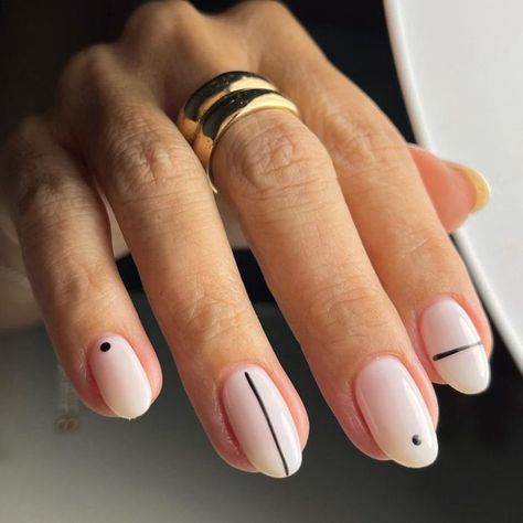 Nails 2017 Trends, Design Ongles Courts, Stars Nails, Nails 2017, Minimalist Nail, Nail Art Stripes, Nails Brown, Cute Simple Nails, Hacks Beauty