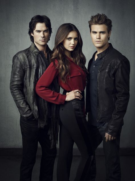 Which Vampire Diaries Character Are You? Freelee The Banana Girl, Vampire Diaries Costume, Ian Joseph Somerhalder, Vampire Diaries Poster, Vampier Diaries, The Vampire Diaries 3, Damon And Stefan, Vampire Diaries Seasons, Vampire Diaries Wallpaper