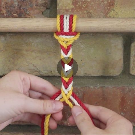 Kathy | Macrame Tutorials on Instagram: "Macrame tutorial // 6 strand fishtail braid!! This one would look great in a keychain, bracelet, plant hanger, dog collar, or as a bag strap. It looks great with multiple colors, or with just one. You can tie this braid off with a gathering knot, over hand knot, or any other stopper knot you love. . ✨Full tutorial + more is available on my YouTube channel (Gray Wonders - link in bio) . . . . . #macramé #macrameartistsworldwide #learnmacrame #craftsposure #diyprojects #videotutorial #fishtailbraid #howtobraid #macramelove #macrameknots #macramemakers #macramekeychain #macrame_community #fiberart #ihavethisthingwithtextiles #makerssupportingmakers #makeityourown #createathome #macrametutorial #diymacrame" Stopper Knot, Gathering Knot, Macrame Keychain Tutorial, Macrame Braid, Macrame Strap, Fishtail Bracelet, Macrame Tutorials, Keychain Bracelet, Fishtail Braid