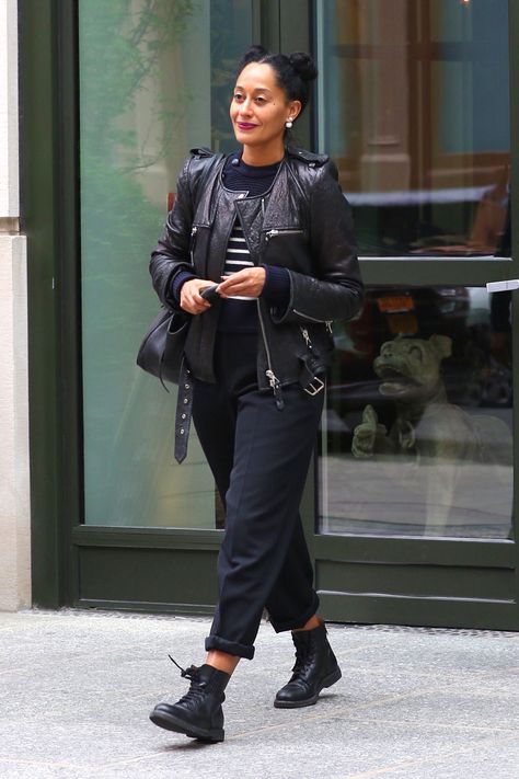 Long Black Dress With Combat Boots, Tracee Ellis Ross Style Blackish, Casual Trouser Outfit For Women, Tracey Ellis Ross Style, Tracie Ellis Ross, Tracy Ellis Ross Style, Pink Boots Outfit, Tracee Ellis Ross Hair, Tracee Ellis Ross Style