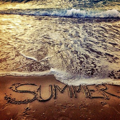 10 Summer Activities That Look Good on College Applications Summer Loving, Waves Crashing, In The Summertime, Summer Stuff, Bohol, Sweet Summertime, Summertime Fun, Summer Inspiration, Sweet Summer