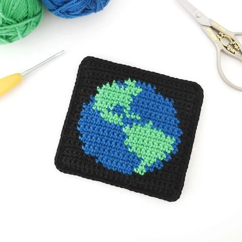 Coaster Crochet, Crochet Coaster Pattern, Paintbox Yarn, Single Crochet Stitch, Crochet Coasters, Crochet Hook Sizes, Cotton Crochet, Crochet Gifts, Yarn Needle