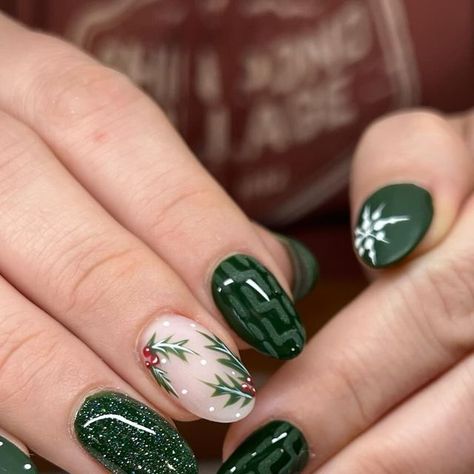 JESNAIL Salon&Spa on Instagram: "Short nails ideas pre-Christmas ❄️ #jesnail #nails #nail #nailart #naildesign #christmasdecor #christmasnails" 2023 Short Nails, Pre Christmas Nails, Short Nails Ideas, November Nails, Pre Christmas, Christmas Nail Designs, Nails Nail, Nails Ideas, Christmas Nails