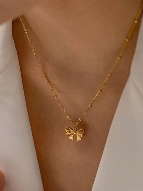 Fine Necklace Gold, Pendents Design Gold, Simple Gold Pendent Designs, Gold Pendant Designs Modern, Pendent Designs Gold, Gold Pendent Designs, Gold Pendant Designs, Minimalist Accessories Jewellery, Simple Necklace Designs