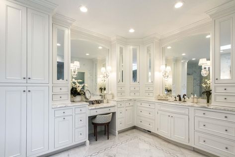 Bathroom Makeup Vanity, Master Bath Suite, Traditional Makeup, Bathroom Makeup, Bathroom With Makeup Vanity, Makeup Area, Small Bathroom Vanities, Bathroom Closet, Master Bath Remodel