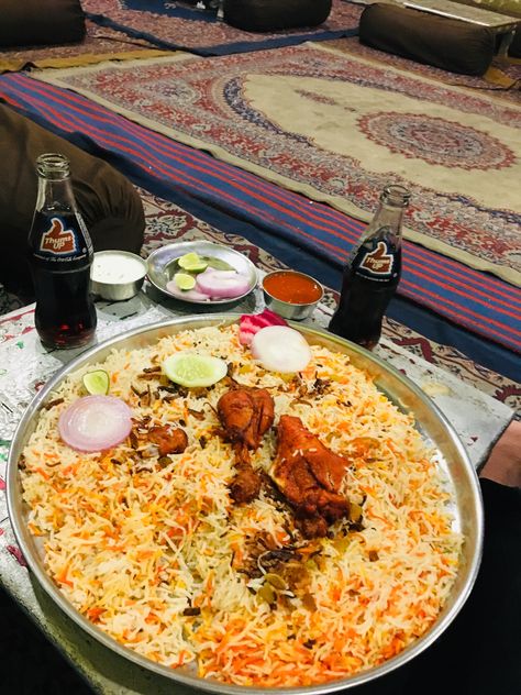 Chicken mandi Mandi Food Snapchat, Mandi Snap Food, Mandi Food, Mandi Biryani, Chicken Mandi, Hyderabad City, Good Morning Rose Images, Chicken Menu, Arabian Food