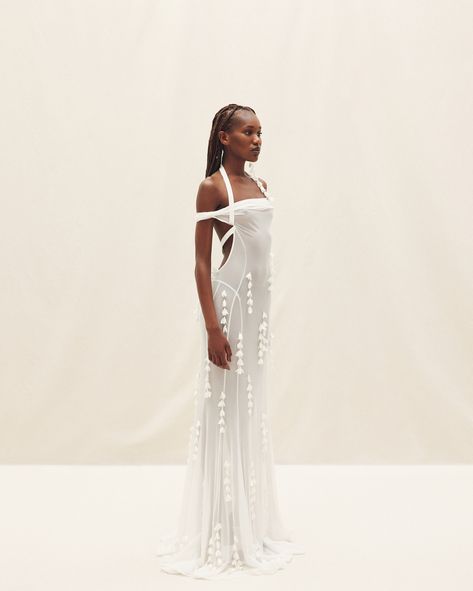 LA ROBE MAZZOLU Jacquemus Wedding Dress, Jacquemus Dress, Long Flower Dress, Wedding Moodboard, Couture Gowns, Theme Ideas, Bags And Accessories, Infamous, Couture Dresses