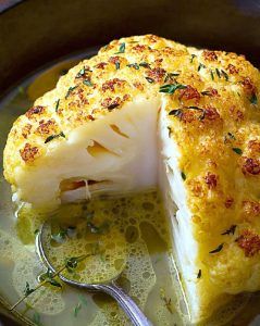 Whole Cauliflower, Roasted Cauliflower Recipes, Vegetarian Main Course, Whole Roasted Cauliflower, Fast Recipes, Low Carb Sides, Daniel Fast, Dinner Recipes Crockpot, Butter Sauce