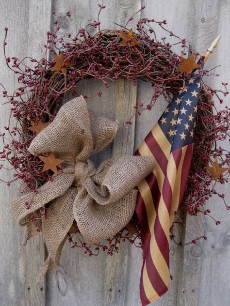 Grapevine Wreath Ideas, Patriotic Door Wreath, Patriotic Diy, Americana Crafts, American Flag Wreath, Americana Wreath, Fun Wreath, Fourth Of July Decor, Diy Valentines Crafts