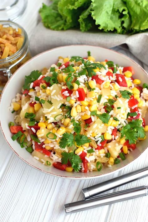 Cold Rice Salad Recipe - Cook.me Recipes Cold Rice Salad Recipes, Rice Recipes For Lunch, Rice Salad Cold, Cold Salad Recipes, Rice Salad Recipes, Mexican Rice Recipes, Mexican Salads, Easy Rice, Vegan Rice