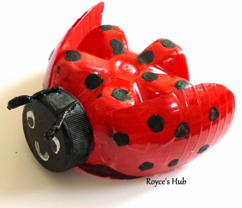 Royce's Hub: DIY Kid's Craft Using Plastic Bottle : A ladybug Bottle Cap Snake, Pop Bottle Crafts, Ladybug Craft, Plastic Bottles Crafts, Water Bottle Crafts, Reuse Plastic Bottles, Plastic Bottle Caps, Plastic Bottle Flowers, Plastic Bottle Art