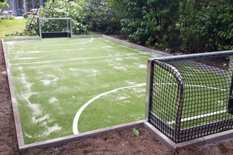 Backyard Soccer Ideas, Mini Soccer Field Backyard, Soccer Backyard, Kids Play Yard, Fitness Corner, Pizza Oven Outdoor Diy, Basketball Court Backyard, Backyard Sports, Poultry Equipment