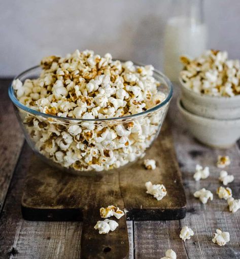 Perfectly Sweet n'Salty Popcorn Popcorn Stovetop, Honey Popcorn, Bacon Salt, Perfect Popcorn, Salty Popcorn, Movie Night Popcorn, Sweet Popcorn, Homemade Popcorn, Fire Cider