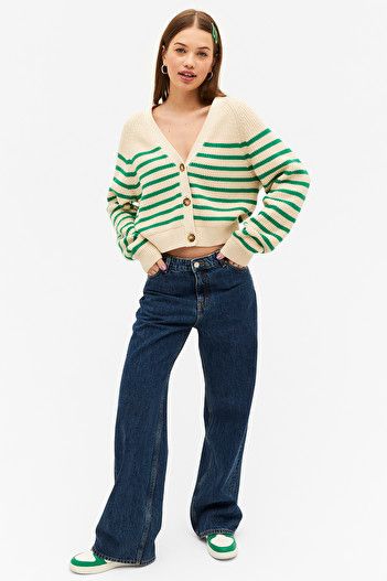 Green striped chunky cropped cardigan - Bright green stripes - Monki IE Striped Art, Perfect Cardigan, Green Cardigan, Chunky Knit Cardigan, Blue Cardigan, Cropped Cardigan, Green Stripes, Bright Green, Light Beige