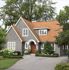 House Colors With Brown Roof, Brown Roofs, Cape Style Homes, Casa Hobbit, Brown Roof, Tudor Style Homes, Exterior Paint Colors For House, Entry Way Design, House Paint Exterior