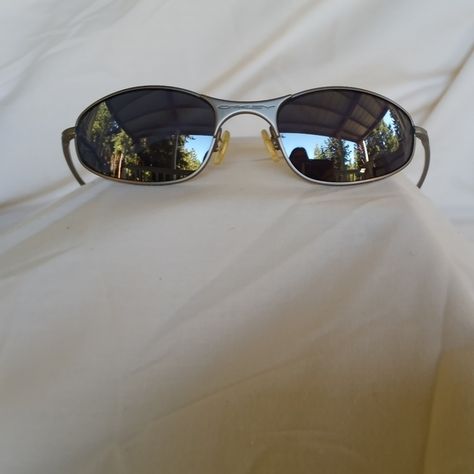 Rare Vintage E Wire Oakley Sunglasses Oakley Vintage Sunglasses, Oakley Sunglasses Vintage, Vintage Oakley Sunglasses, Wire Model, Vintage Oakley, Oakley Glasses, Y2k Sunglasses, Diy Bed Frame, Casual Nails